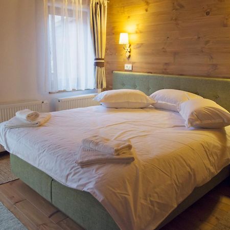 ホテル Samedru Măgura 部屋 写真